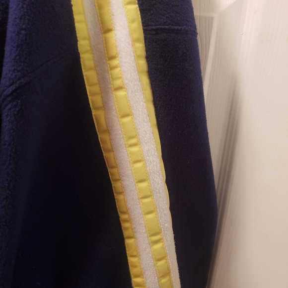 ♥️Adidas Fleece Pull Over Sweat Shirt♥️ - Picture 3 of 5